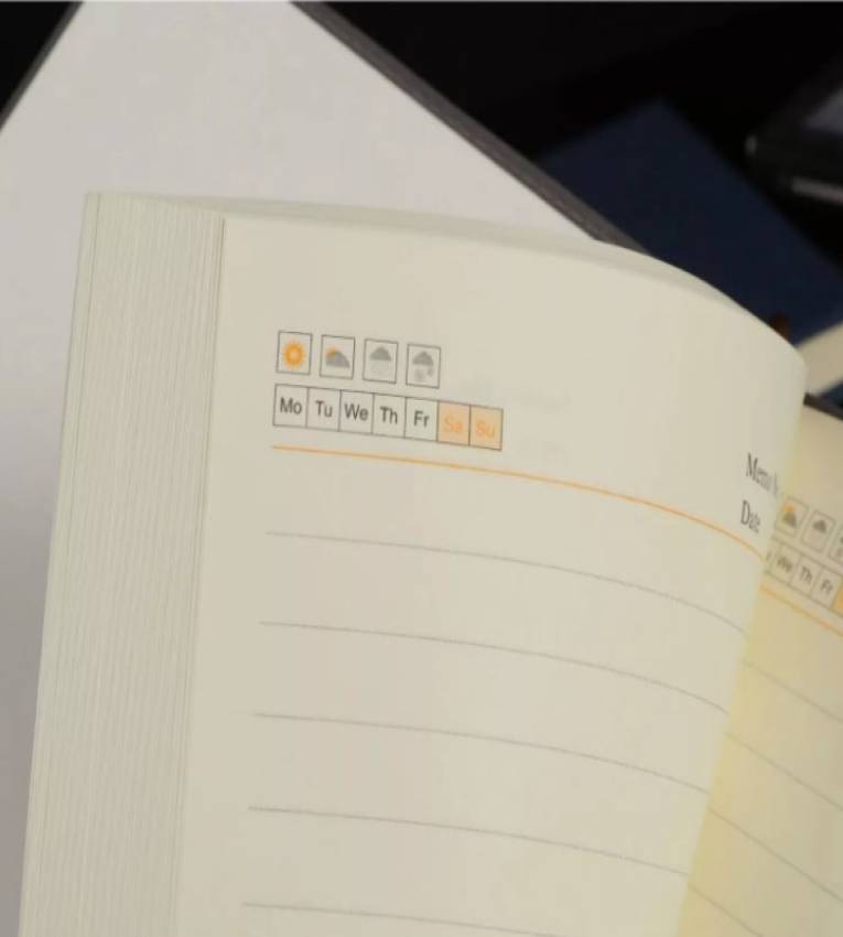 Coffret cadeau élégant Carnet en cuir Noire avec stylo raffiné et recharge d’encre Noire